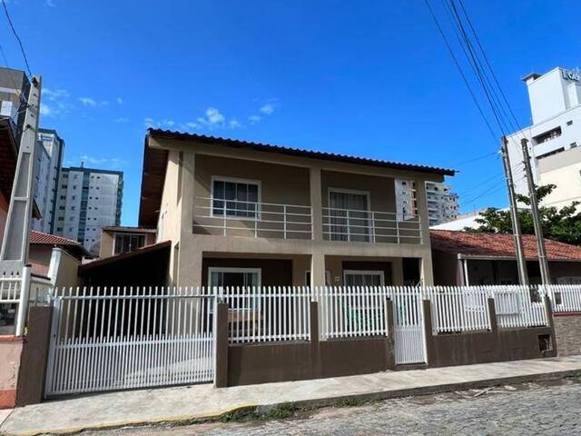 #1125 - Casa para Venda em Navegantes - SC