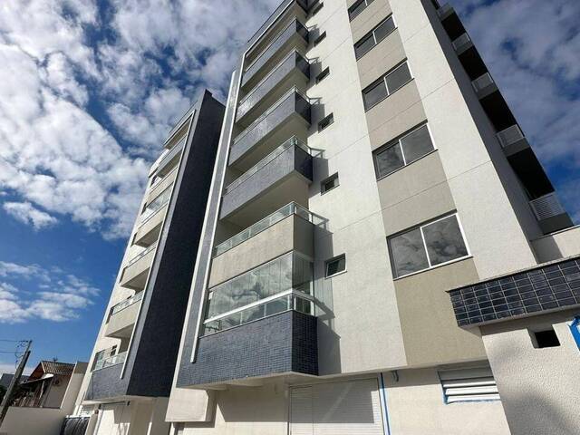 #1131 - Apartamento para Venda em Navegantes - SC