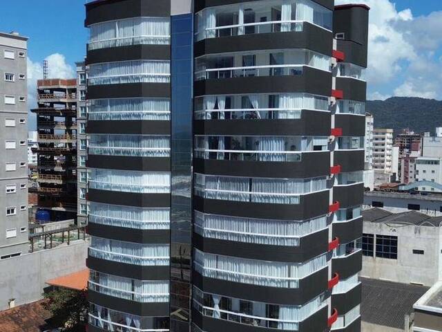 #1142 - Apartamento para Venda em Navegantes - SC