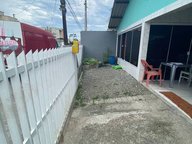 #1180 - Casa para Venda em Navegantes - SC