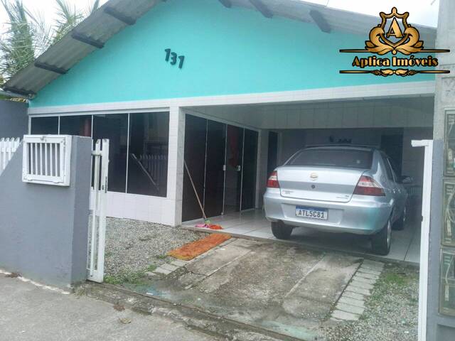 #1180 - Casa para Venda em Navegantes - SC