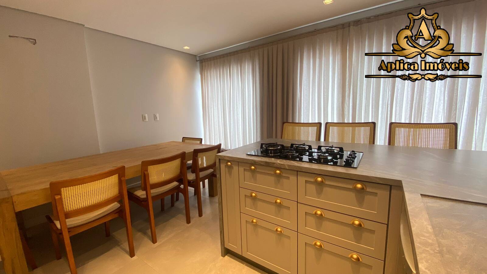 Apartamento à venda com 3 quartos, 125m² - Foto 4