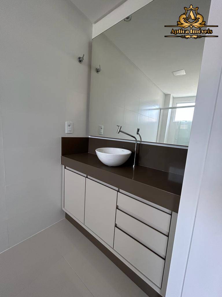 Apartamento à venda com 3 quartos, 157m² - Foto 17