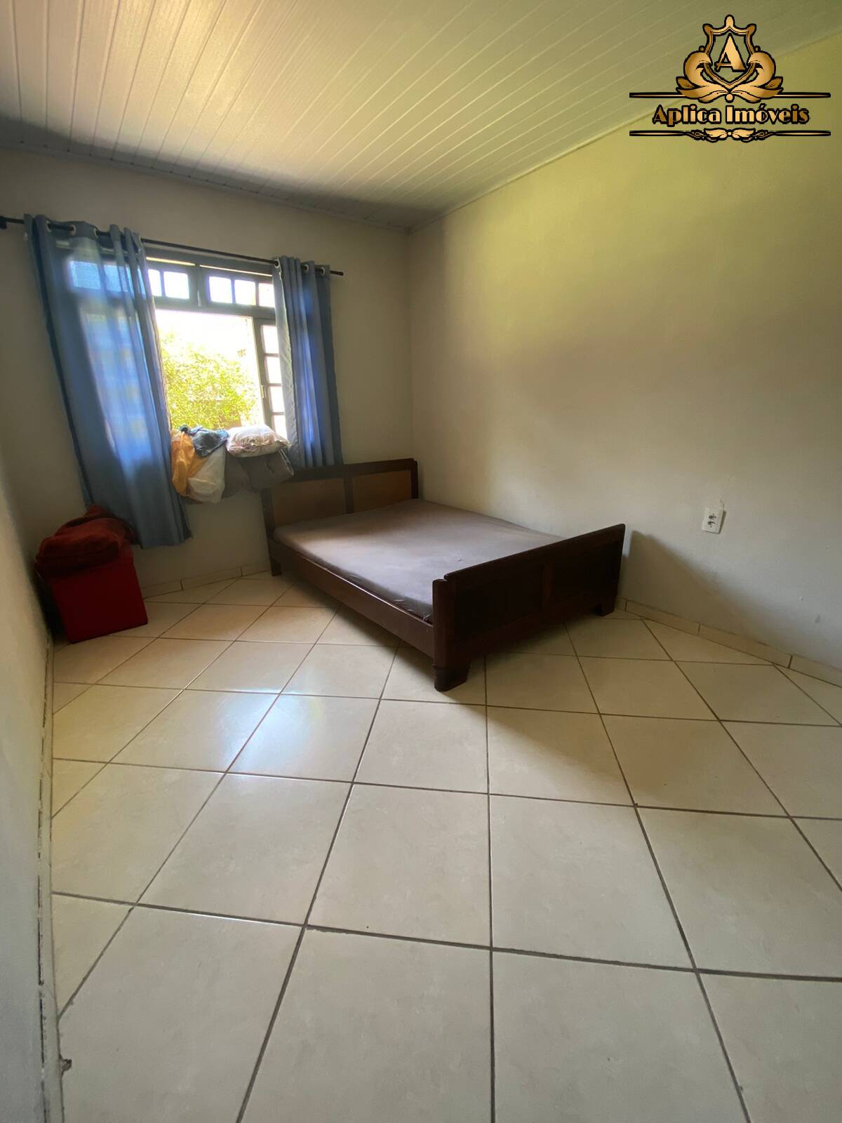 Casa à venda com 3 quartos, 90m² - Foto 8