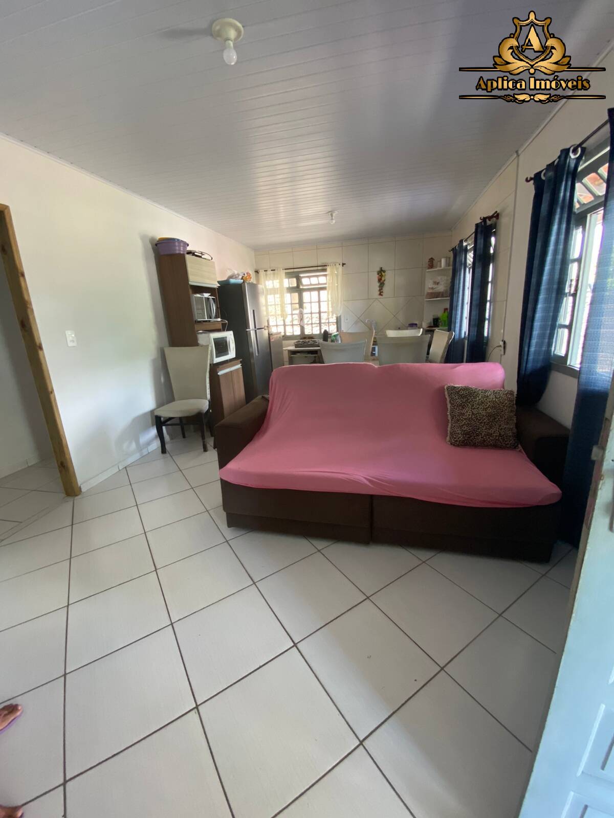 Casa à venda com 3 quartos, 90m² - Foto 5