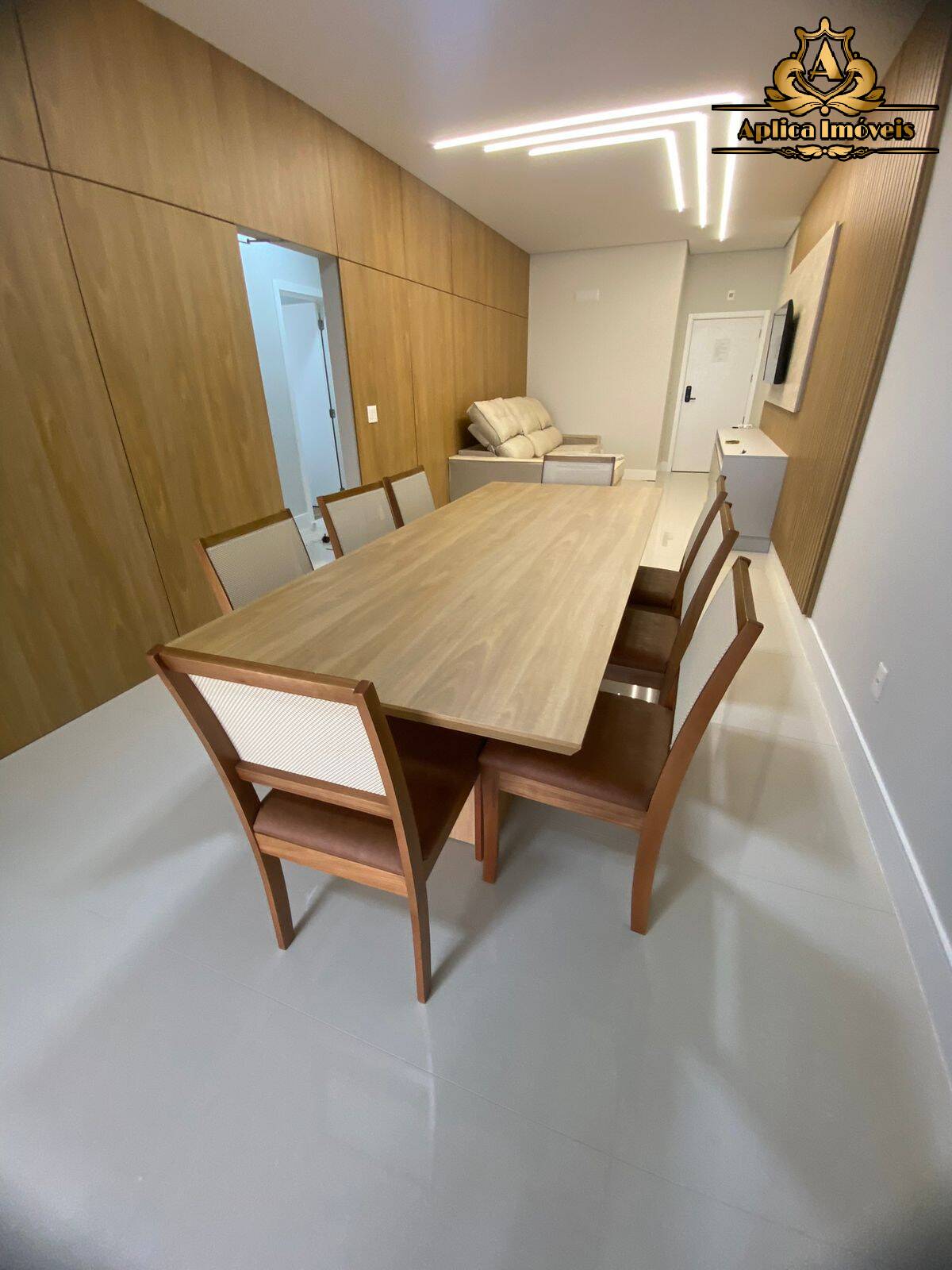 Apartamento à venda com 3 quartos, 188m² - Foto 3