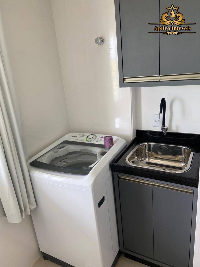 Apartamento à venda com 2 quartos, 79m² - Foto 4