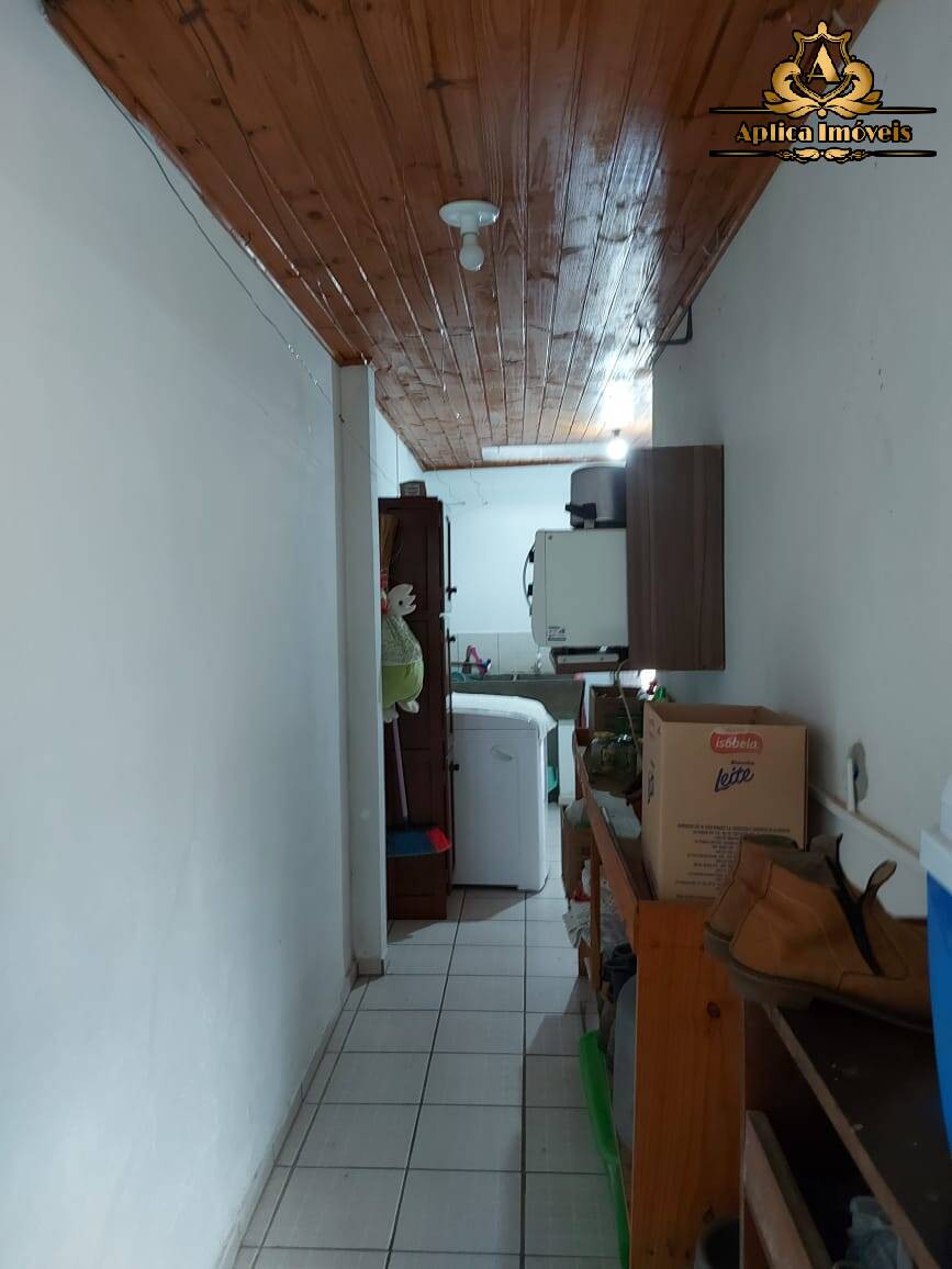 Casa à venda com 3 quartos, 110m² - Foto 14