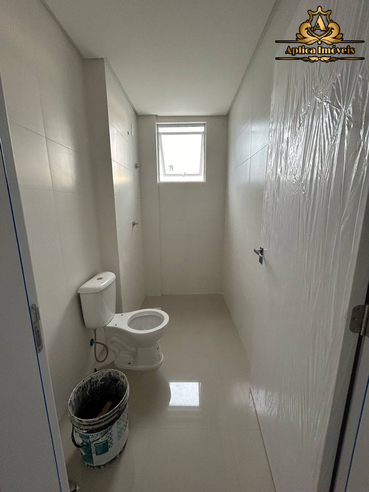 Apartamento à venda com 2 quartos, 70m² - Foto 8