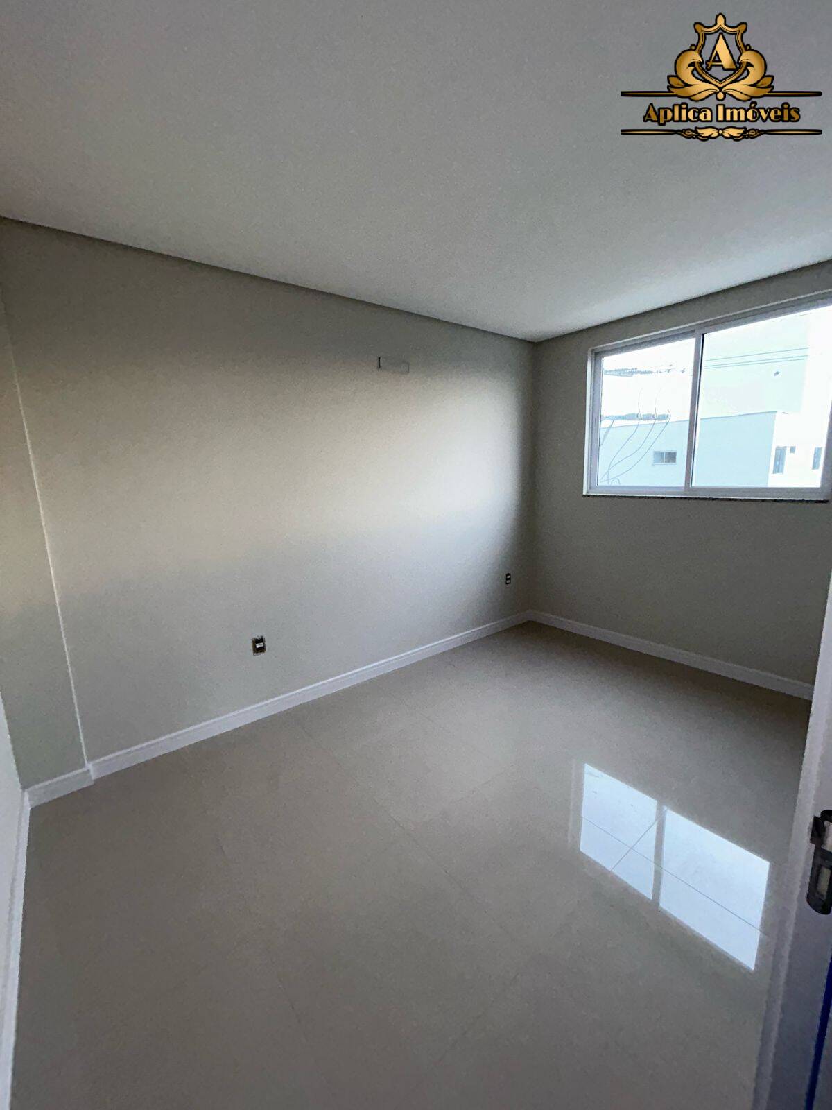 Apartamento à venda com 2 quartos, 70m² - Foto 9