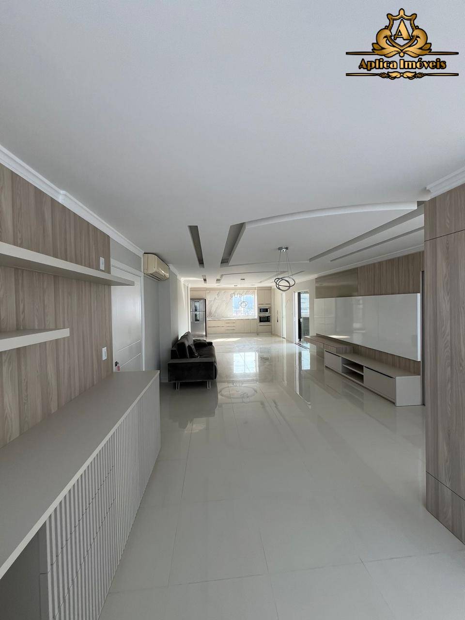 Apartamento à venda com 3 quartos, 244m² - Foto 8