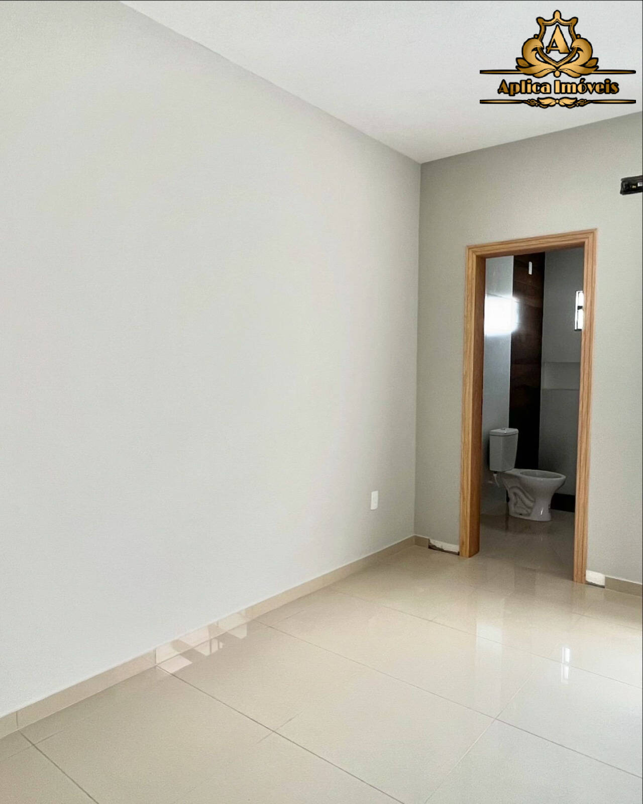 Casa à venda com 2 quartos, 54m² - Foto 8