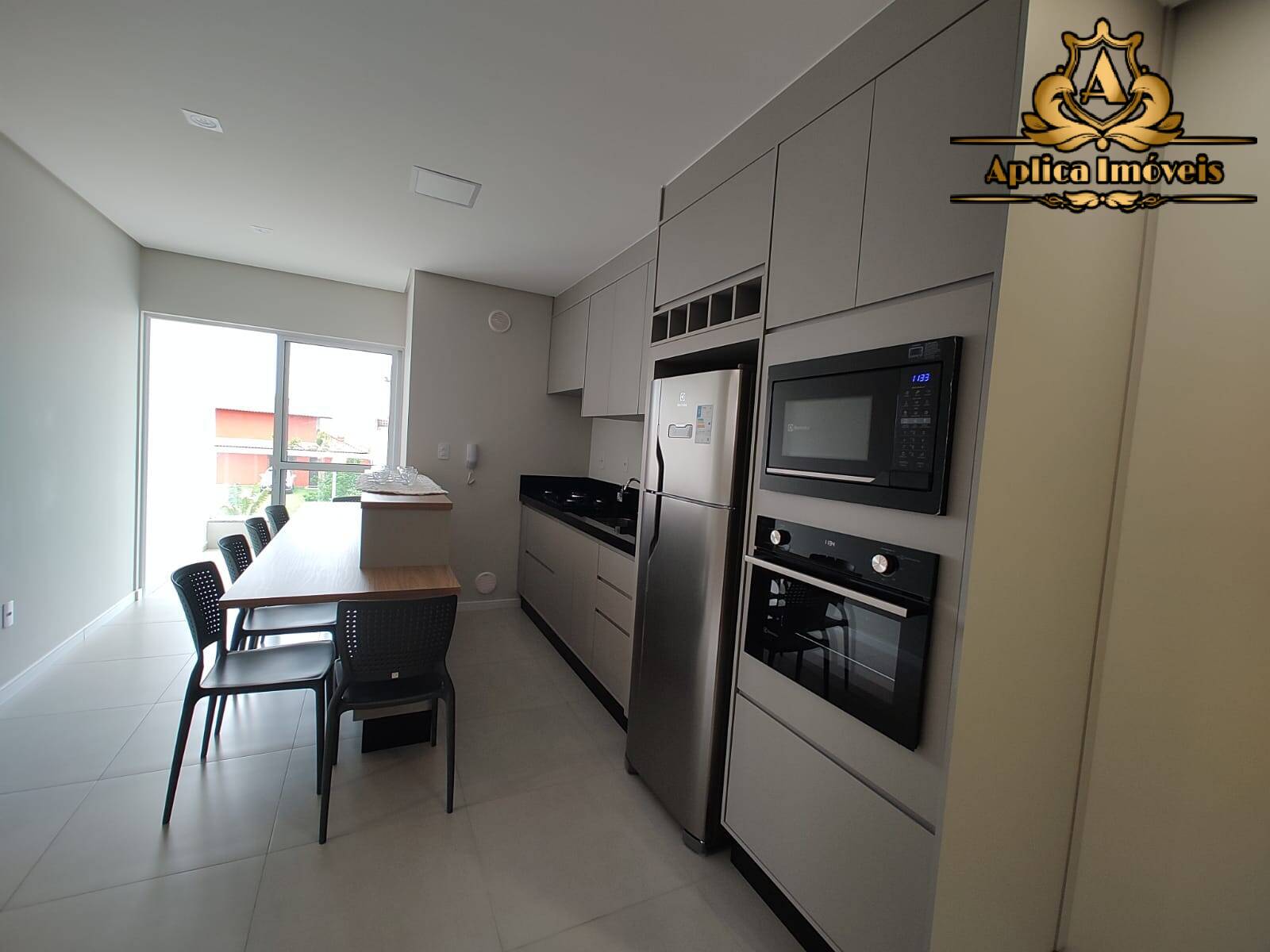 Apartamento à venda com 3 quartos, 87m² - Foto 12