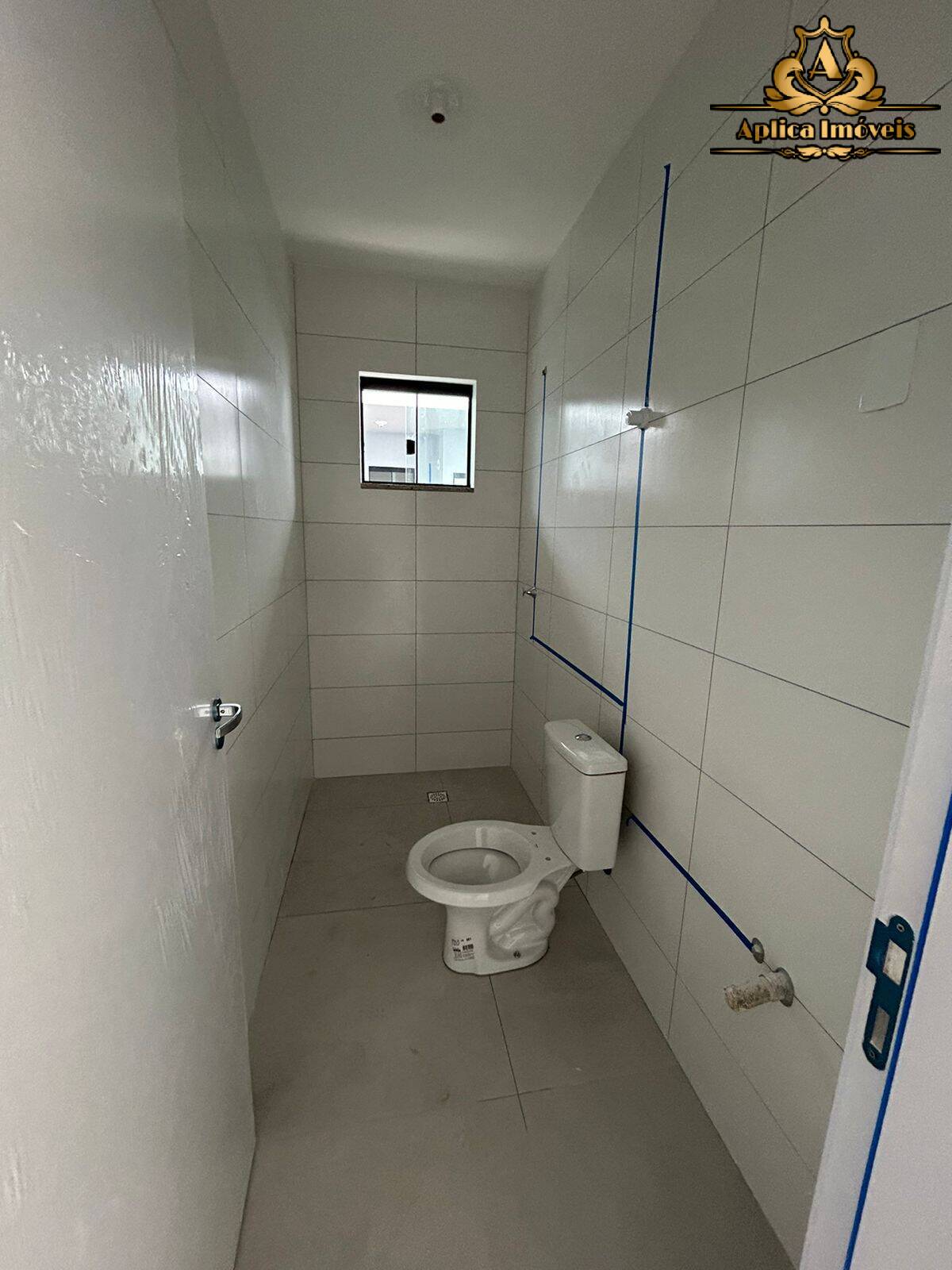 Casa à venda com 3 quartos, 50m² - Foto 10