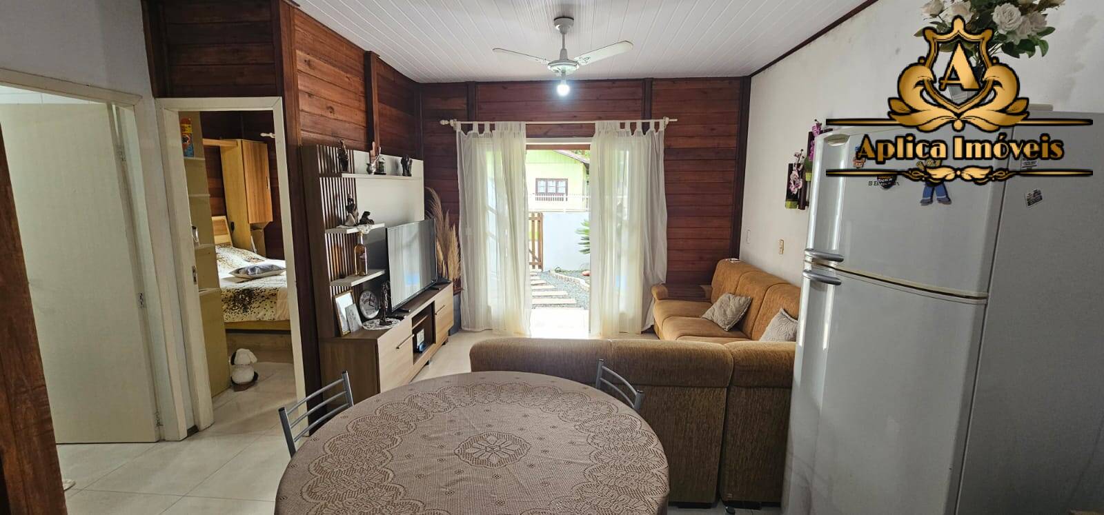 Casa à venda com 2 quartos, 70m² - Foto 7