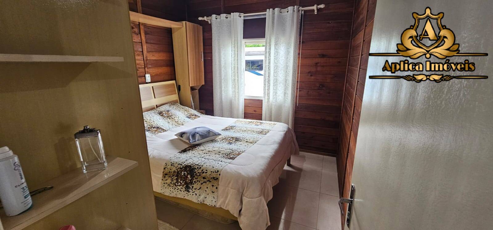 Casa à venda com 2 quartos, 70m² - Foto 8