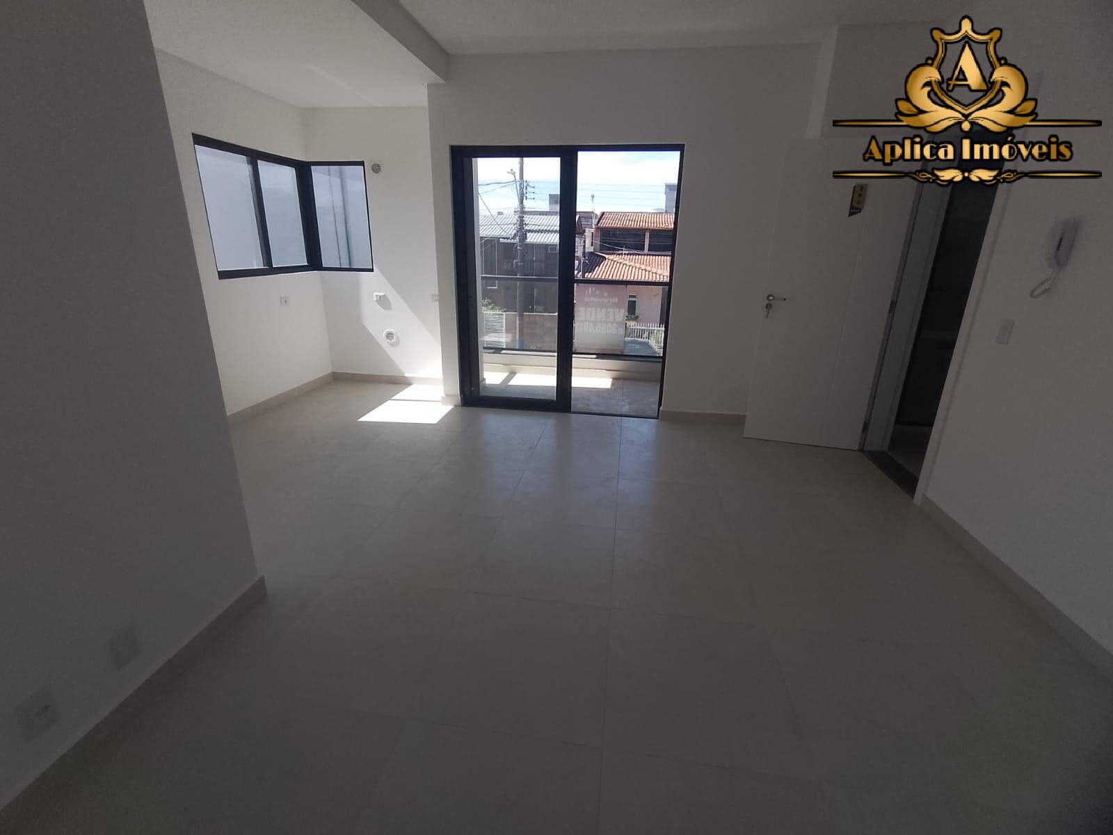 Apartamento à venda com 2 quartos, 63m² - Foto 4