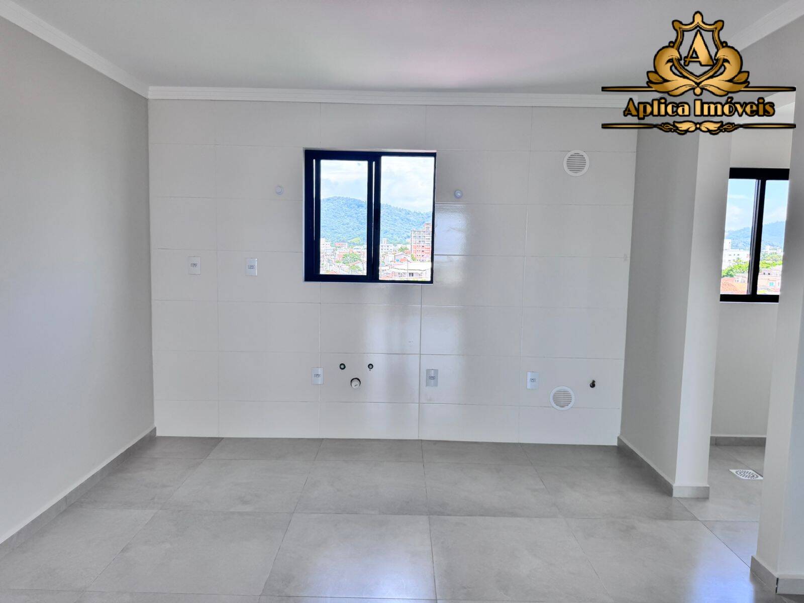 Apartamento à venda com 2 quartos, 75m² - Foto 11