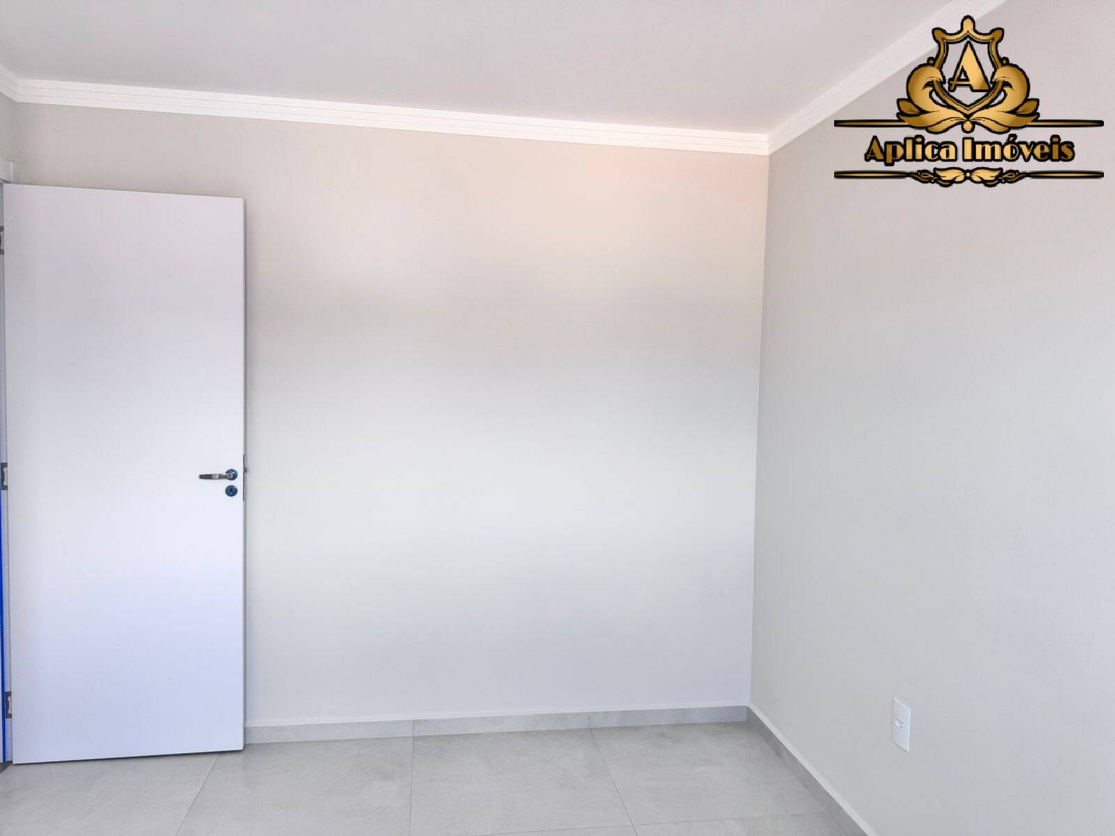 Apartamento à venda com 2 quartos, 75m² - Foto 13