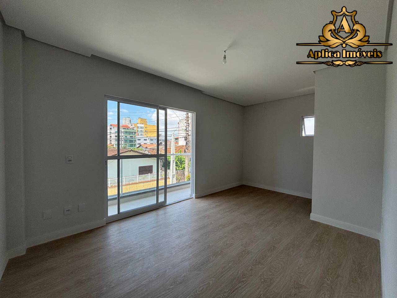 Casa à venda com 3 quartos, 142m² - Foto 10